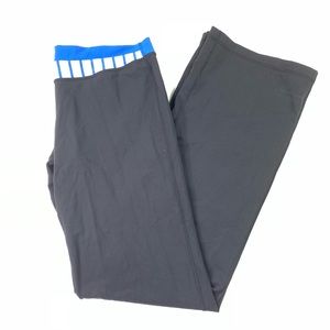Lululemon Black Flare Leg Pants Women’s 12